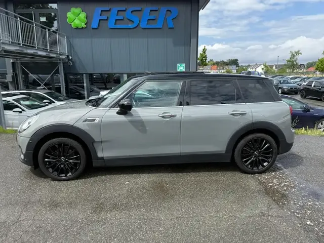 MINI Cooper Clubman