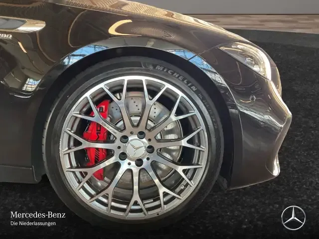 Mercedes-Benz C 63 AMG