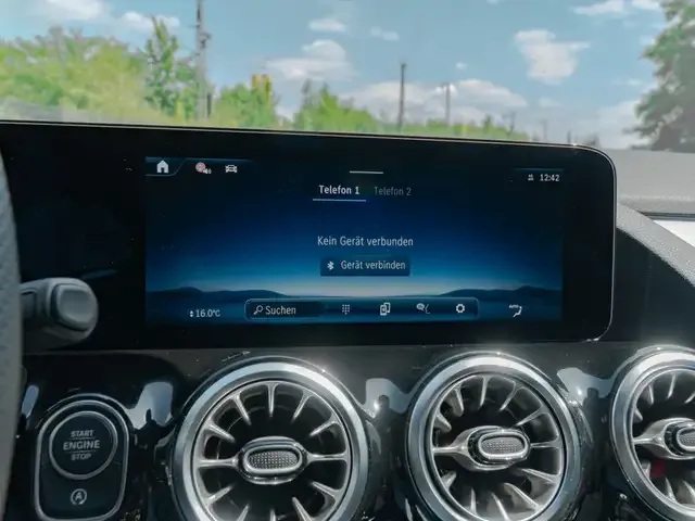 Mercedes-Benz GLA 220