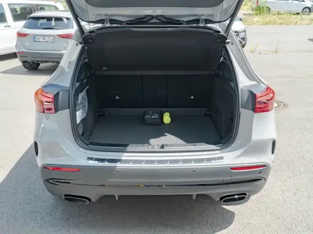 Mercedes-Benz GLA 220