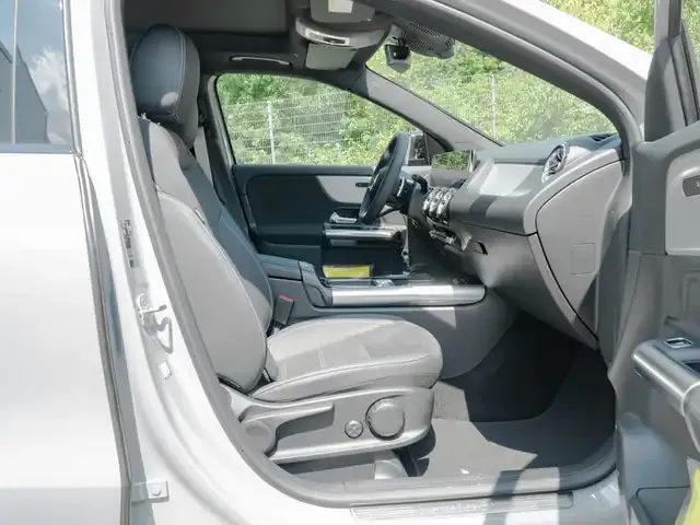 Mercedes-Benz GLA 220