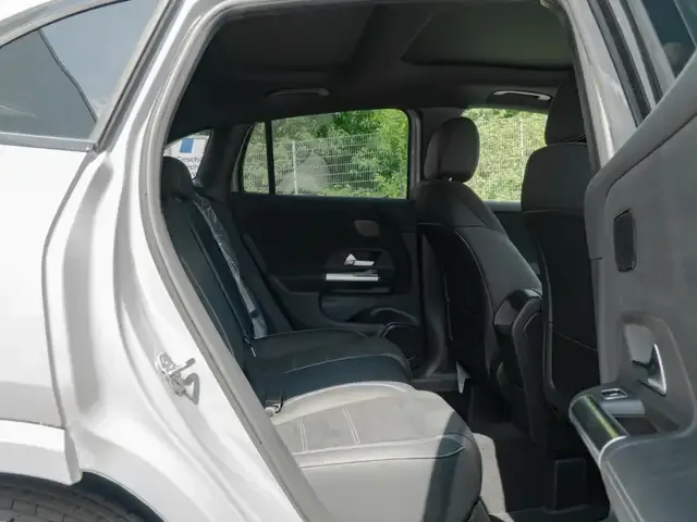 Mercedes-Benz GLA 220