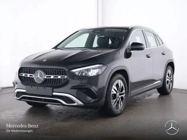Mercedes-Benz GLA 180