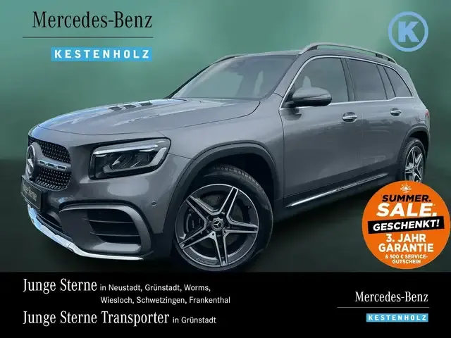 Mercedes-Benz GLB 220
