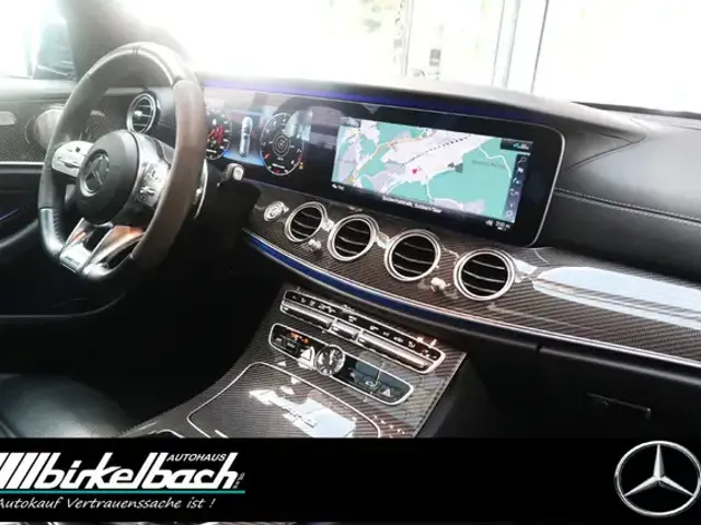 Mercedes-Benz E 63 AMG
