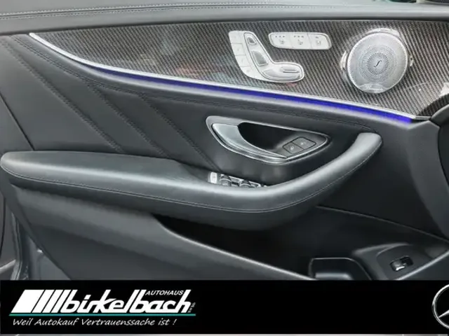 Mercedes-Benz E 63 AMG