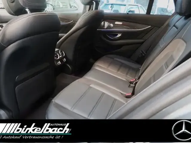 Mercedes-Benz E 63 AMG