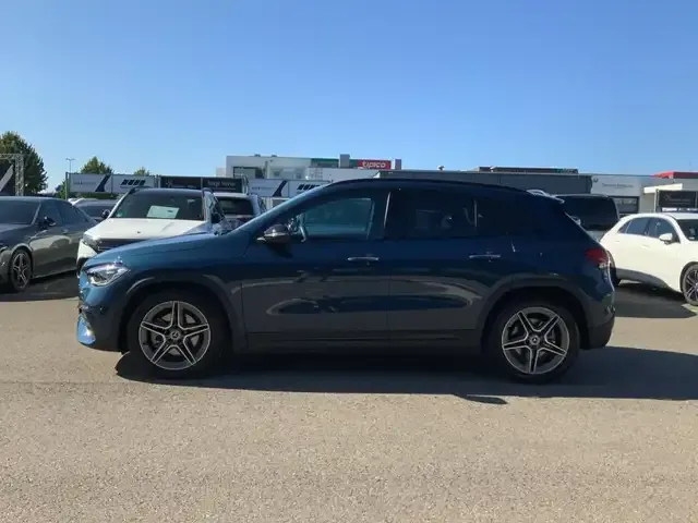 Mercedes-Benz GLA 250