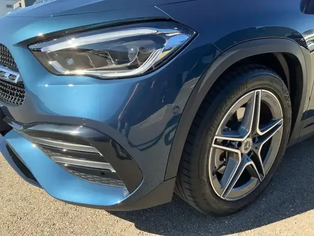 Mercedes-Benz GLA 250