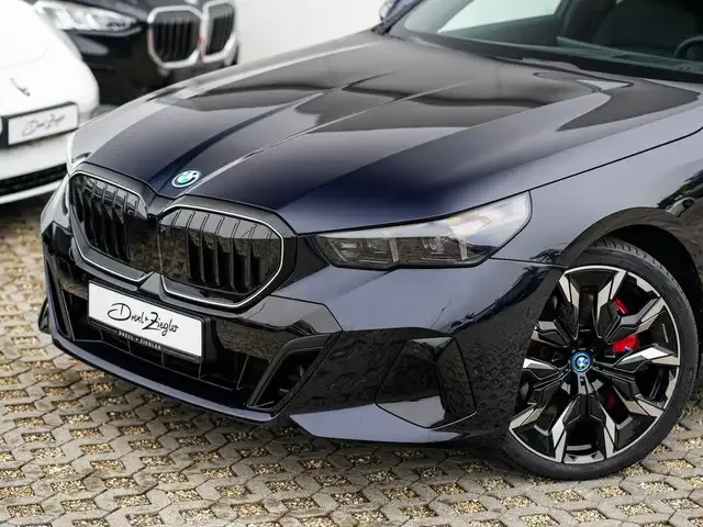 BMW 550