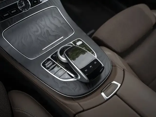 Mercedes-Benz E 350