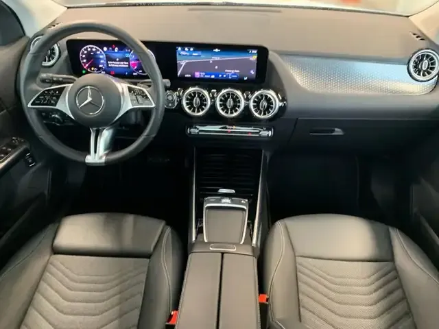 Mercedes-Benz GLA 180