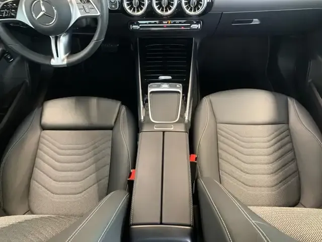 Mercedes-Benz GLA 180