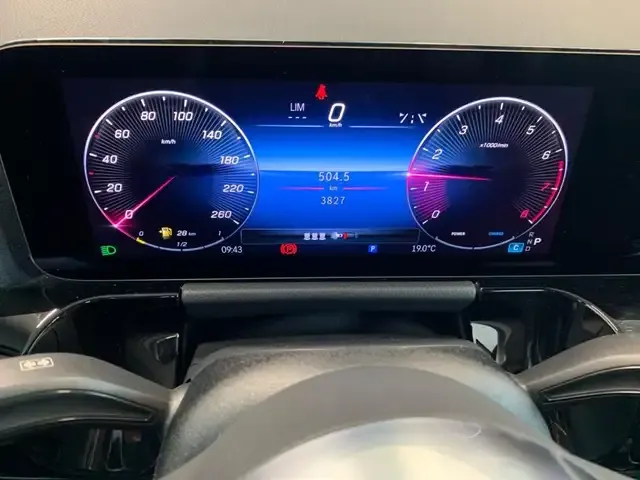 Mercedes-Benz GLA 180
