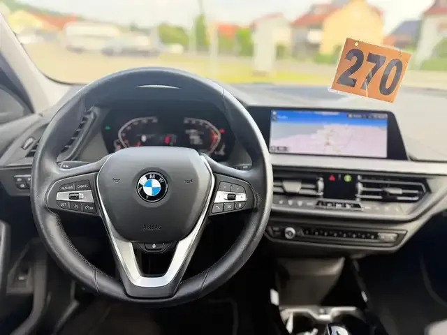 BMW 120