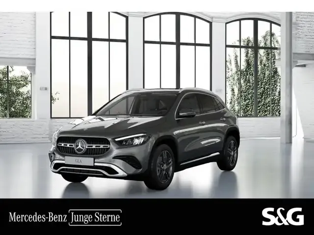 Mercedes-Benz GLA 220