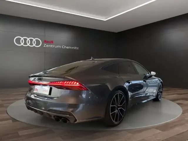 Audi S7