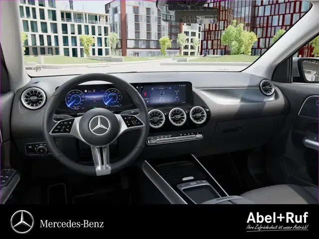 Mercedes-Benz EQA 300