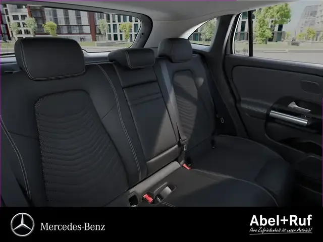 Mercedes-Benz EQA 300