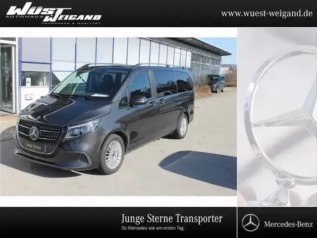 Mercedes-Benz V 220