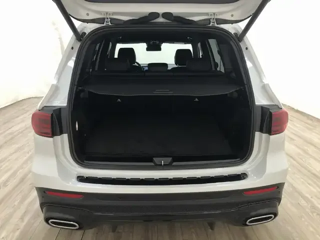 Mercedes-Benz GLB 220