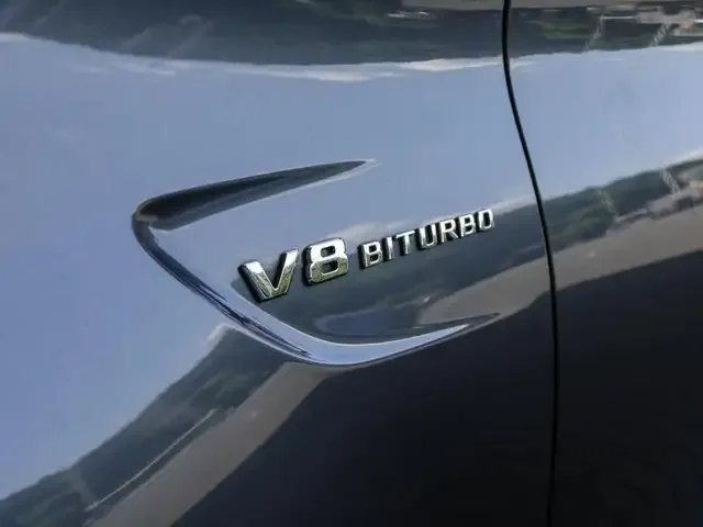 Mercedes-Benz C 63 AMG