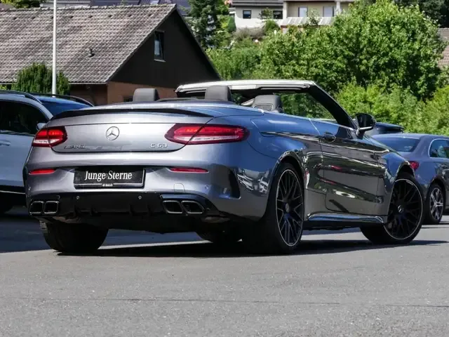 Mercedes-Benz C 63 AMG