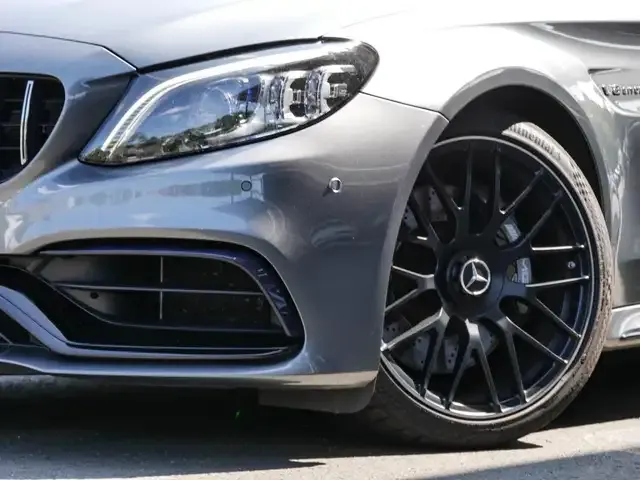 Mercedes-Benz C 63 AMG