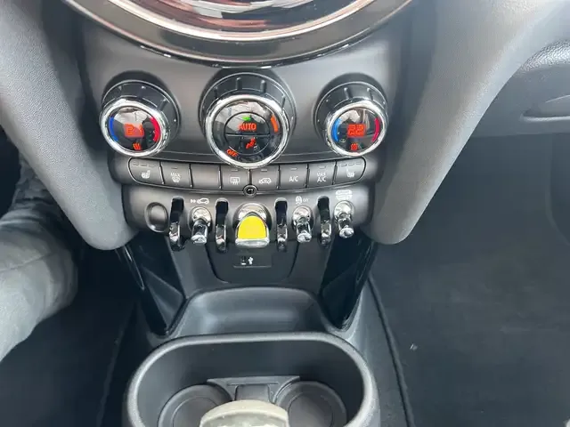 MINI Cooper SE