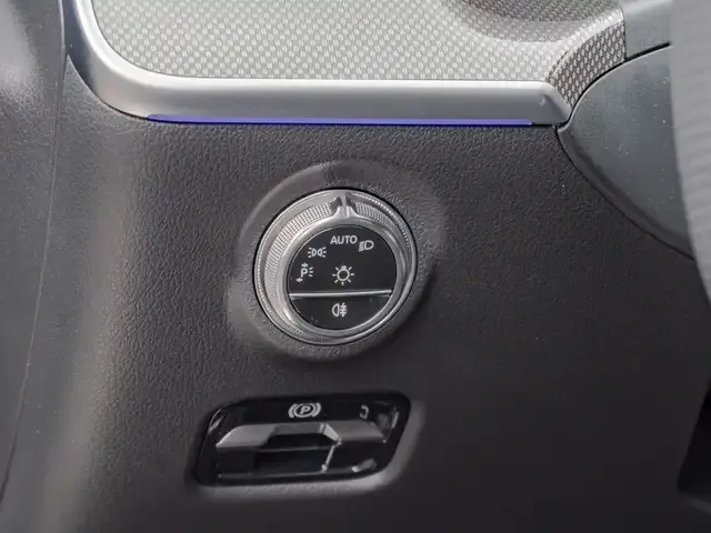 Mercedes-Benz CLE 220