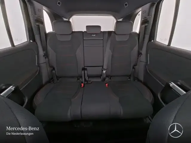Mercedes-Benz EQB 300