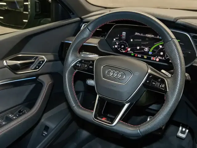 Audi Q8 e-tron