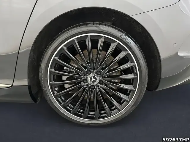 Mercedes-Benz EQE 350