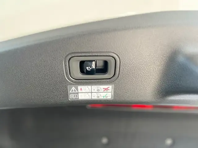 Mercedes-Benz CLE 200