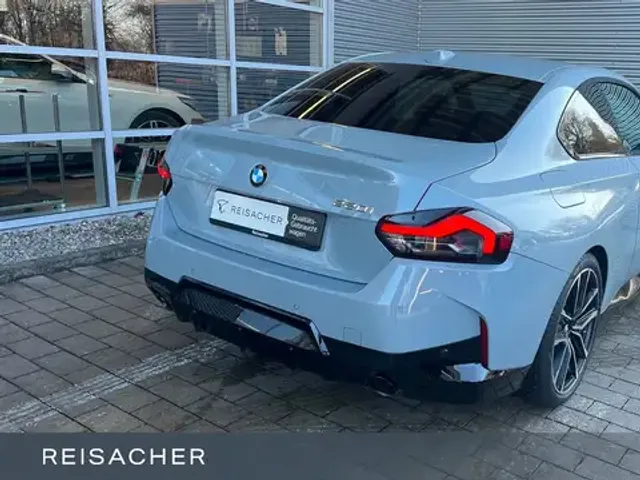 BMW 220