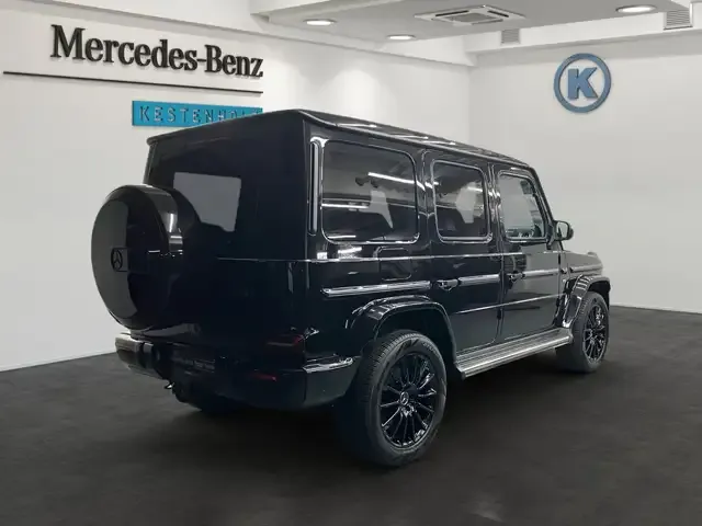 Mercedes-Benz G 500
