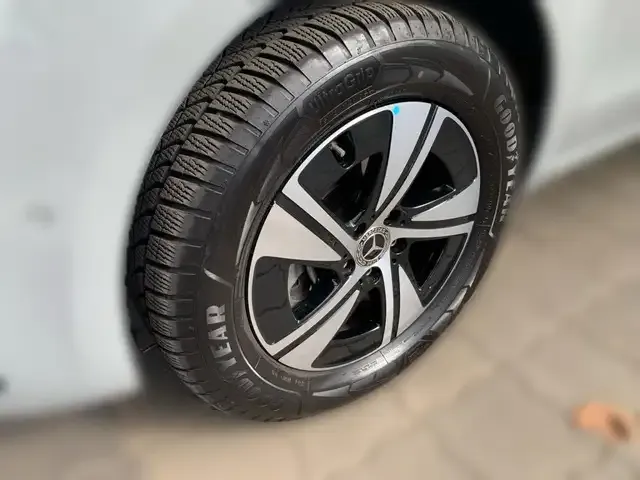 Mercedes-Benz EQV 300