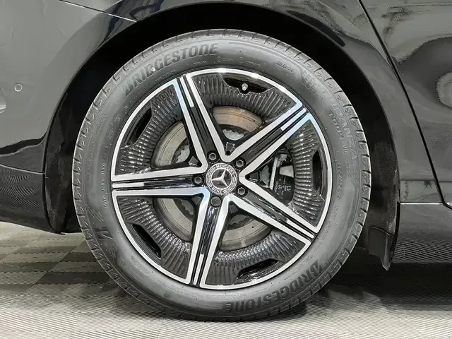 Mercedes-Benz EQE 350