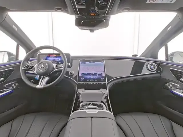 Mercedes-Benz EQE 300
