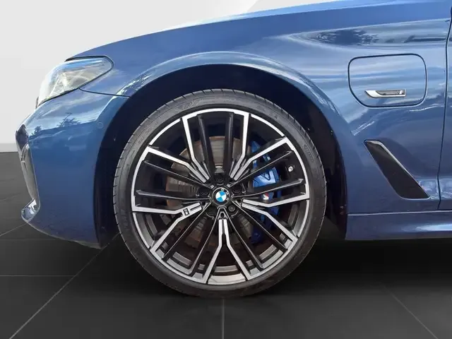 BMW 545