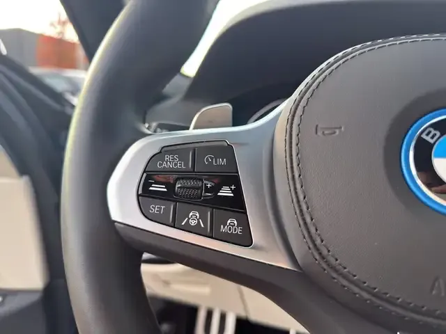 BMW 545