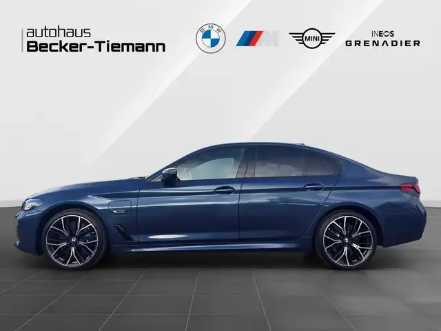 BMW 545