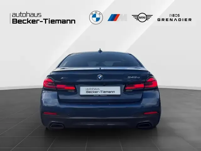 BMW 545