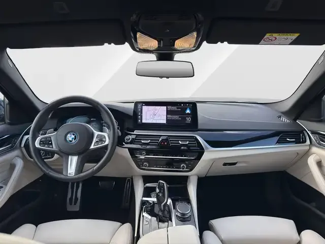 BMW 545
