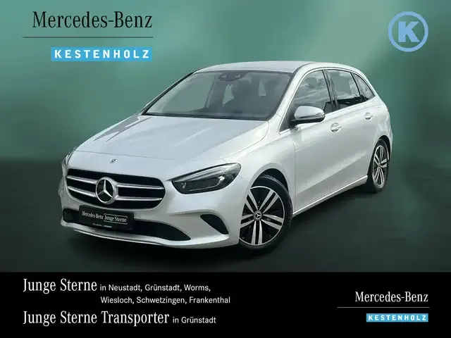 Mercedes-Benz B 220