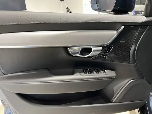 Volvo V90 Cross Country