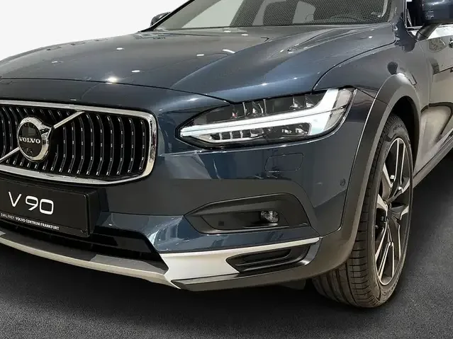 Volvo V90 Cross Country
