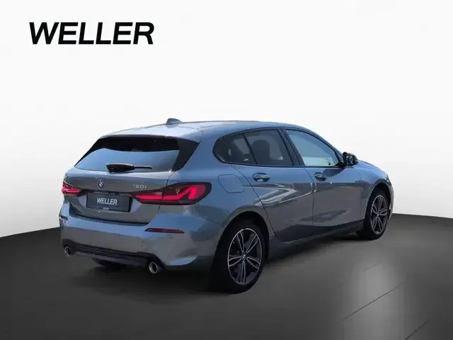 BMW 120