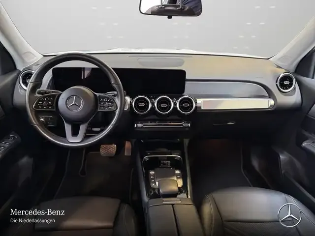 Mercedes-Benz GLB 180
