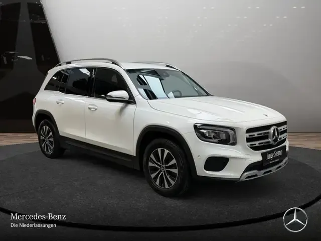 Mercedes-Benz GLB 180